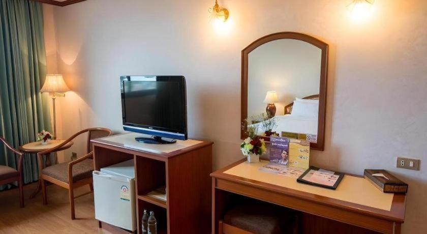 K.P. Grand Hotel Chanthaburi Exterior foto